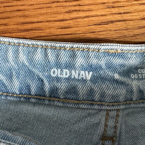 Old Navy Light Wash High Rise Curvy OG Straight Distressed Cutoff Shorts - Picture 3 of 6